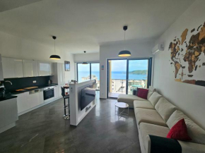 Modern Top Floor Sea View 3BR with Pools, Spa & Fitness